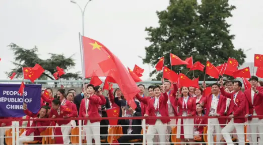 2024巴黎奥运会开幕式：史诗级水上盛宴，艺术与体育的极致碰撞，一次颠覆想象的视觉革命！